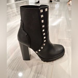 Steve Madden booties
